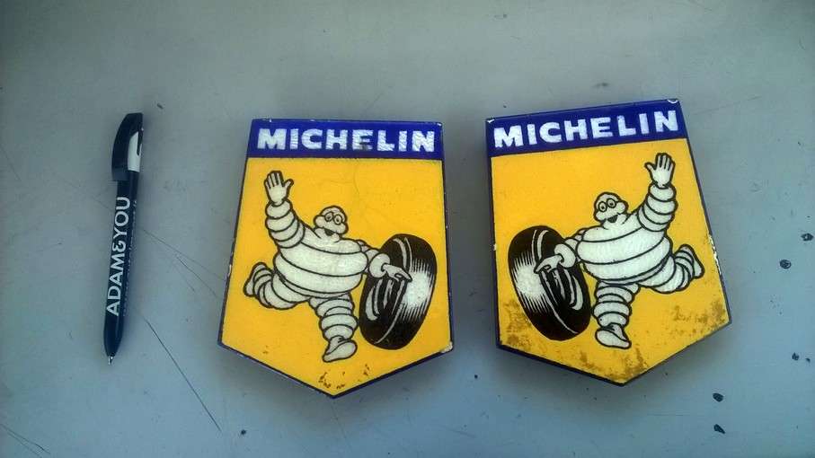 Insegne Michelin 2 piccole smaltate